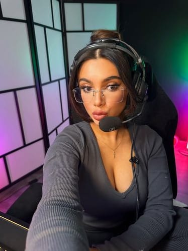Julia Bayonetta OnlyFans 무료 18